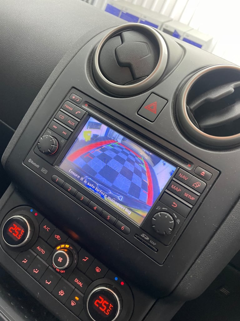 Nissan, QASHQAI, Hatchback, 2011, Manual, 1995 (cc), 5 doors