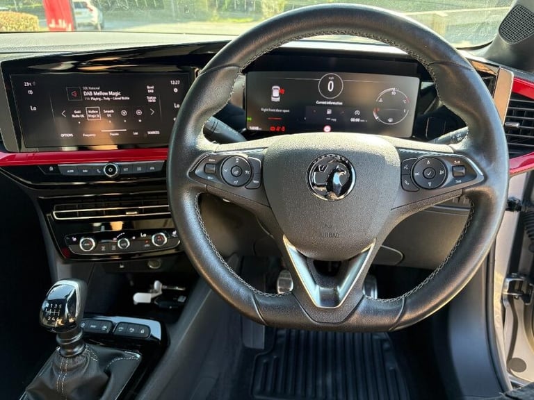  Vauxhall Mokka 1.2 Turbo SRi Nav Premium SUV 5dr Petrol Manual Euro 6 (s/s) (100 ps) Petrol Manual