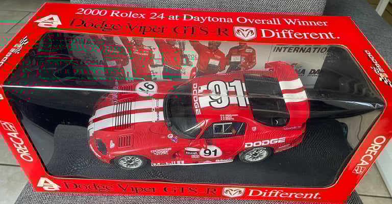 image for Autoart 1/18 Dodge Viper GTS-R