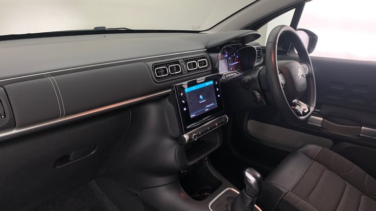 2022 Citroen C3 1.2 PureTech Saint James Hatchback 5dr Petrol Manual Euro 6 (s/s) (83 ps) Hatchba...