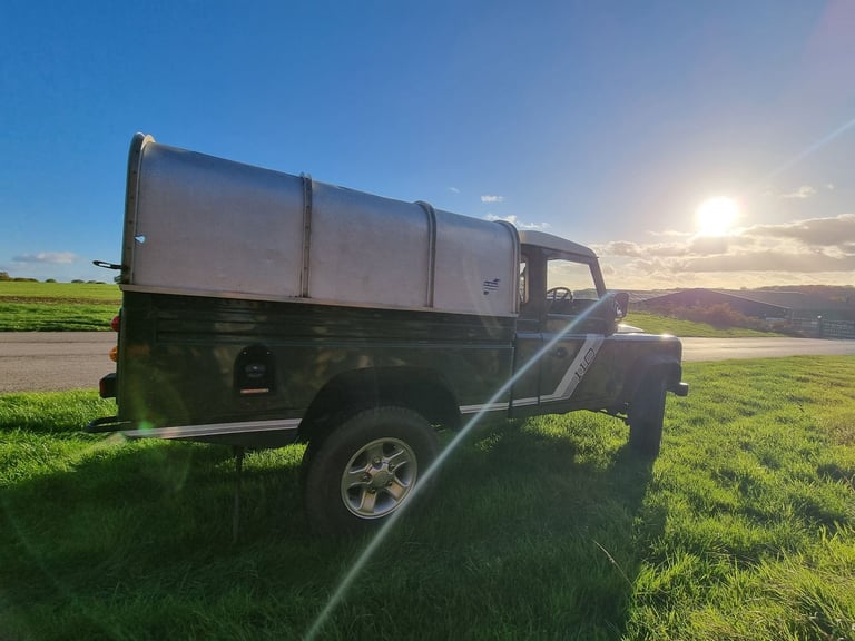 1988 Land Rover 110 High Cap Pickup (USA Exportable)