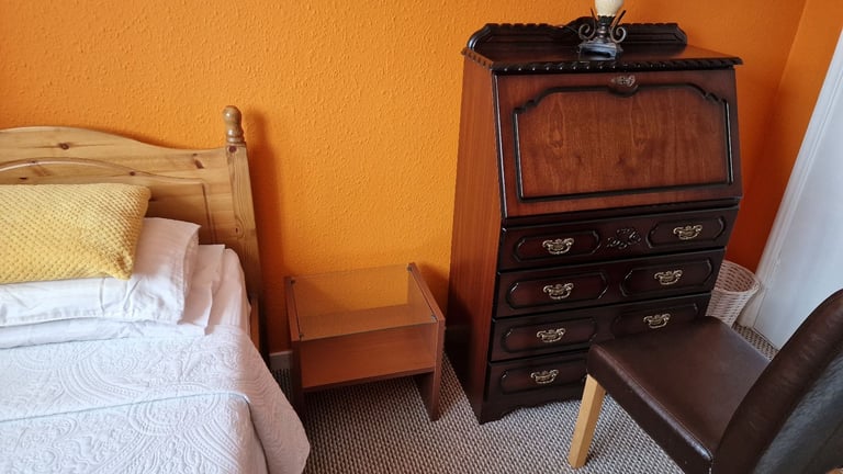Clovenstone Park room for rent