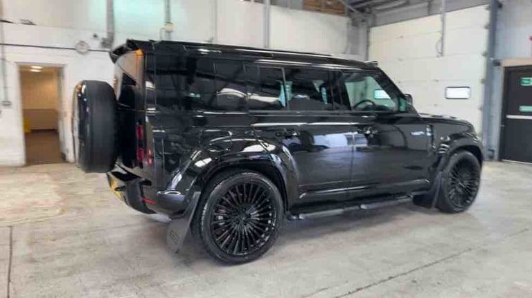2024 Land Rover Defender 110 3.0 D300 MHEV X-Dynamic SE SUV 5dr Diesel Auto 4WD Euro 6 (s/s) (300...