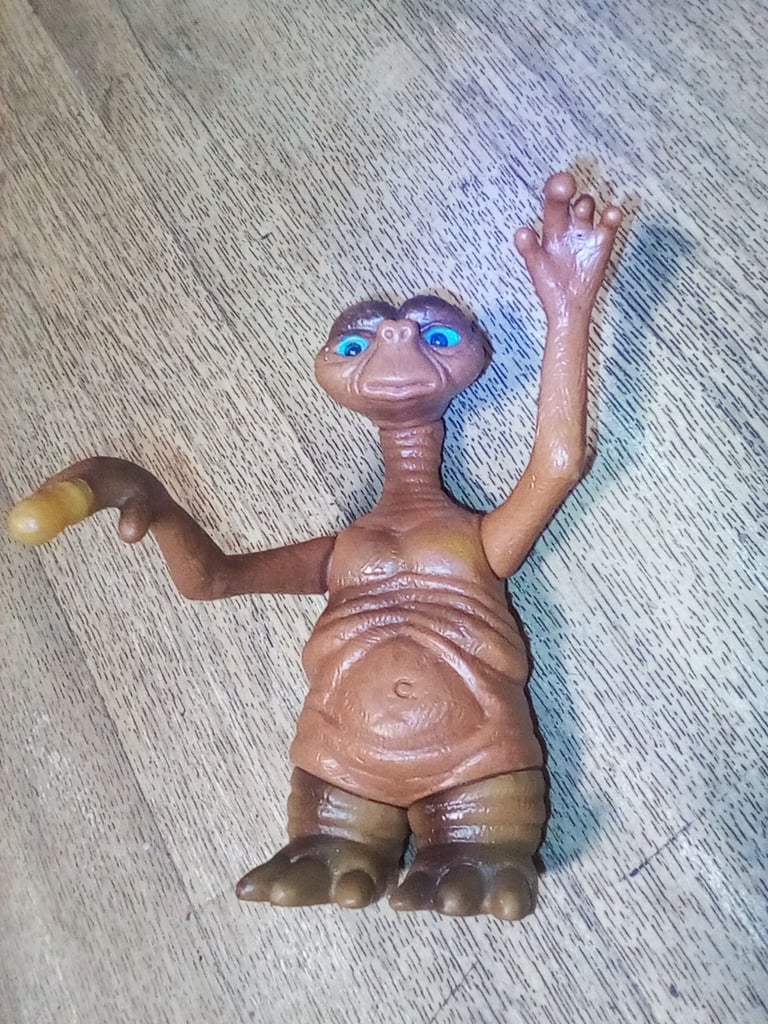 Vintage.    Et.   Toy 
