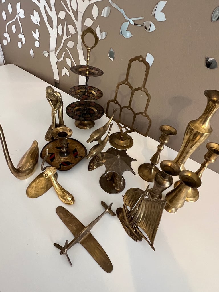 image for Beautiful Vintage Solid Brass Collection – Ornaments, Candlesticks & Sculptures 