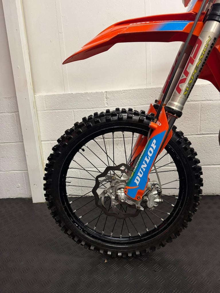 2017 KTM SX 125 Fantastic condition & spec 2 stroke motocross bike