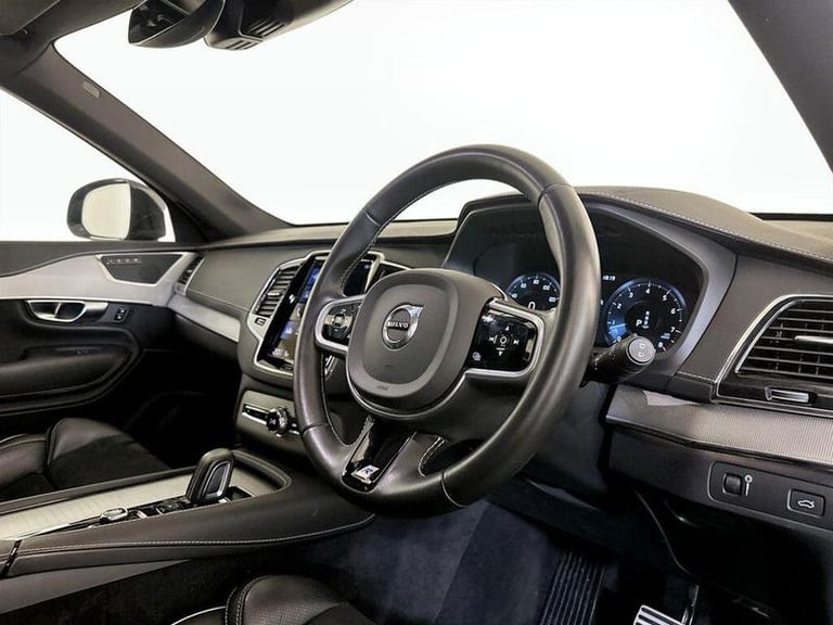2020 Volvo XC90 2.0 B5 MHEV R-Design Auto 4WD Euro 6 (s/s) 5dr Automatic SUV Hybrid Automatic