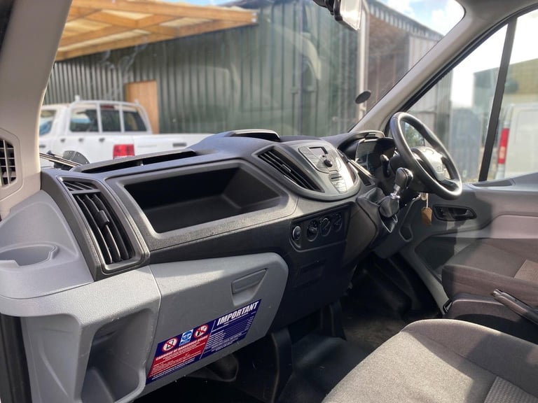 2018 Ford Transit RECOVERY TRUCK L4 2.0 350 EcoBlue Euro 6 VEHICLE TRANSPORTER Diesel Manual