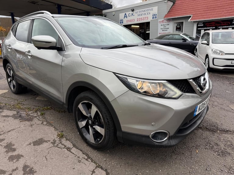 image for 2015 Nissan Qashqai 1.6 dCi n-tec+ XTRON 2WD Euro 6 (s/s) 5dr Diesel