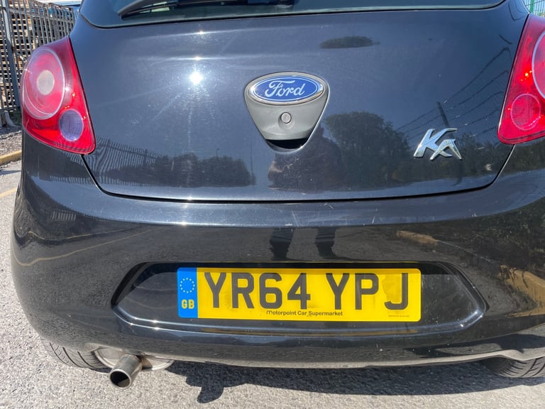 FORD KA 1.2 STUDIO CONNECT S/S 64 REG BLACK 3 DOOR MOT APRIL 15TH 2026 TAX £35 LOW INSURANCE 50+MPG