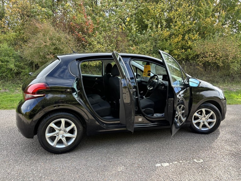 PEUGEOT 208 1.2 PureTech Active 2018