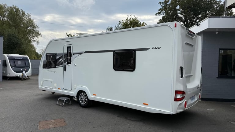 2018 Swift Freestyle EB, 4 berth with rear island bed, centre washroom, 