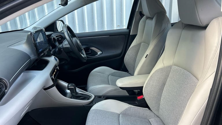 2022 Toyota Yaris 1.5 VVT-h Excel Hatchback 5dr Petrol Hybrid E-CVT Euro 6 (s/s) (116 ps) HATCHBA...