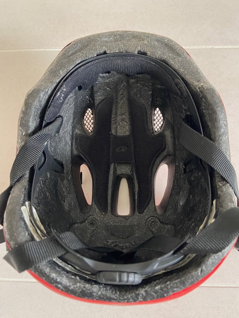 Giro Kids’ Scamp Cycling Helmet