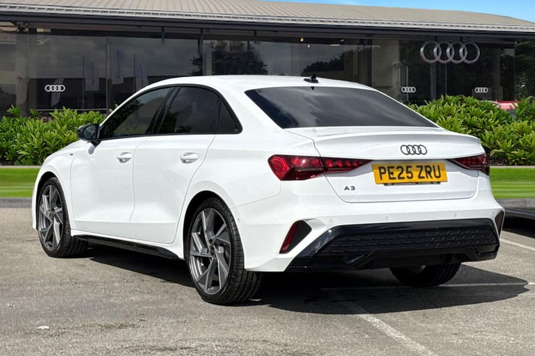 2025 Audi A3 Black Edition 35 TFSI  150 PS 6-speed Saloon PETROL Manual