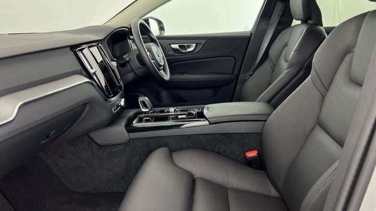 2025 Volvo V60 Plus, T6 AWD Plug-in hybrid, Electric/Petrol, Dark Estate Petrol Parallel PHEV Aut...