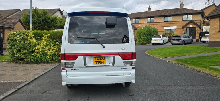 1999 Mazda Bongo Friendee 2.5 litre Automatic Petrol / LPG Pop Top Campervan
