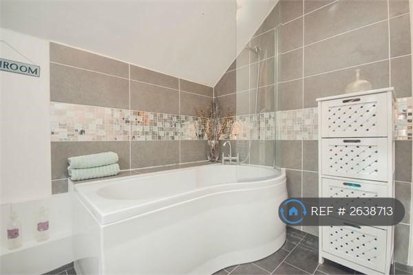 2 bedroom house in Shaftesbury Avenue, Folkestone, CT19 (2 bed) (#2638713)