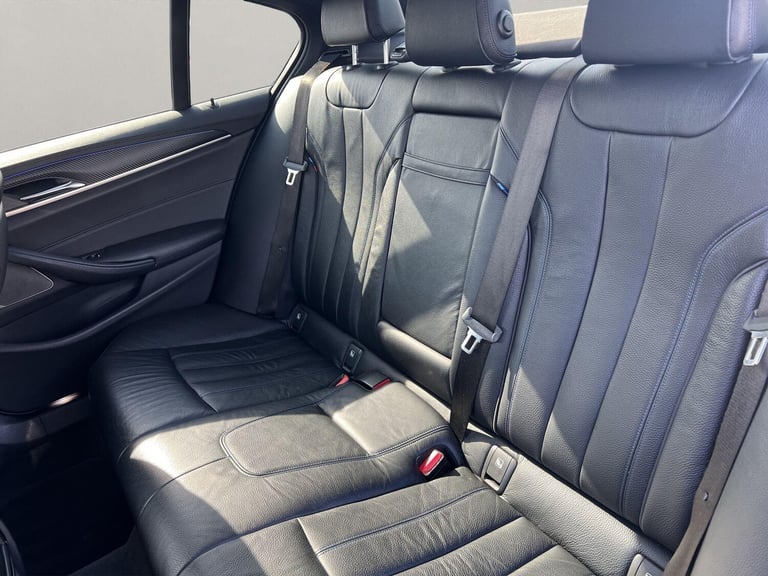 2017 BMW 5 Series 3.0 530d M Sport Auto xDrive Euro 6 (s/s) 4dr SALOON Diesel Automatic