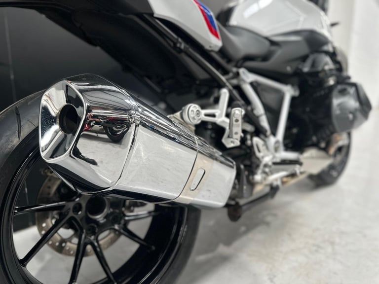 STUNNING LOW MILEAGE 2021/21 BMW R 1250 R SPORT MOTORYCLE 