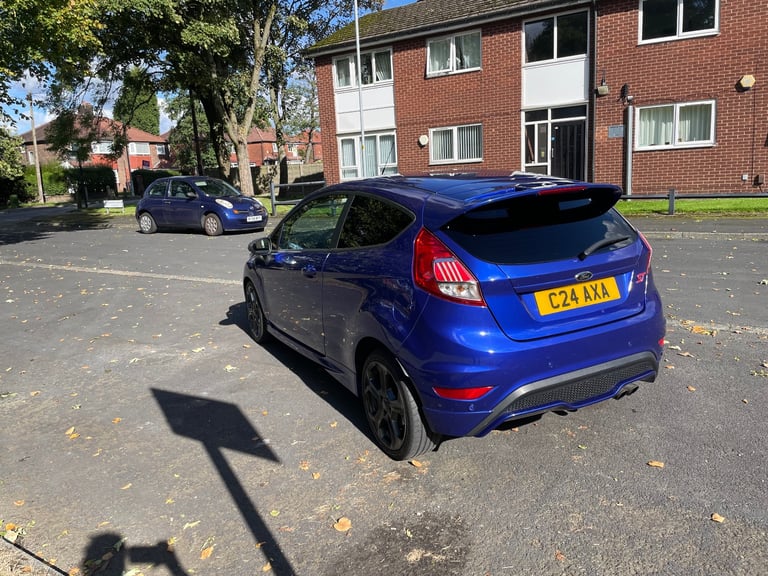 Ford, FIESTA, Hatchback, 2016, Manual, 1596 (cc), 3 doors