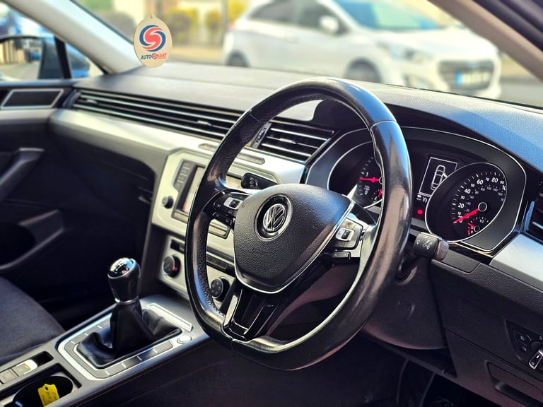 2017 VOLKSWAGEN PASSAT BLUEMOTION TECH NAV 2.0 TDI + EURO 6🔥