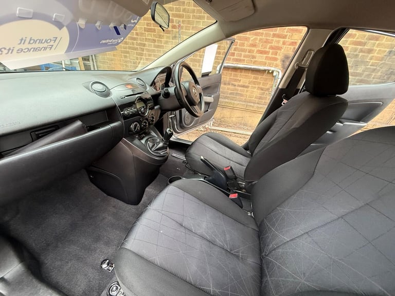 2015 Mazda Mazda2 1.3 SE Euro 5 5dr (a/c) HATCHBACK Petrol Manual