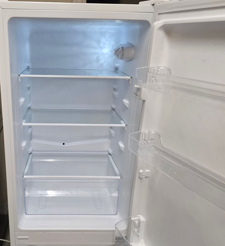 Fridge freezer 
