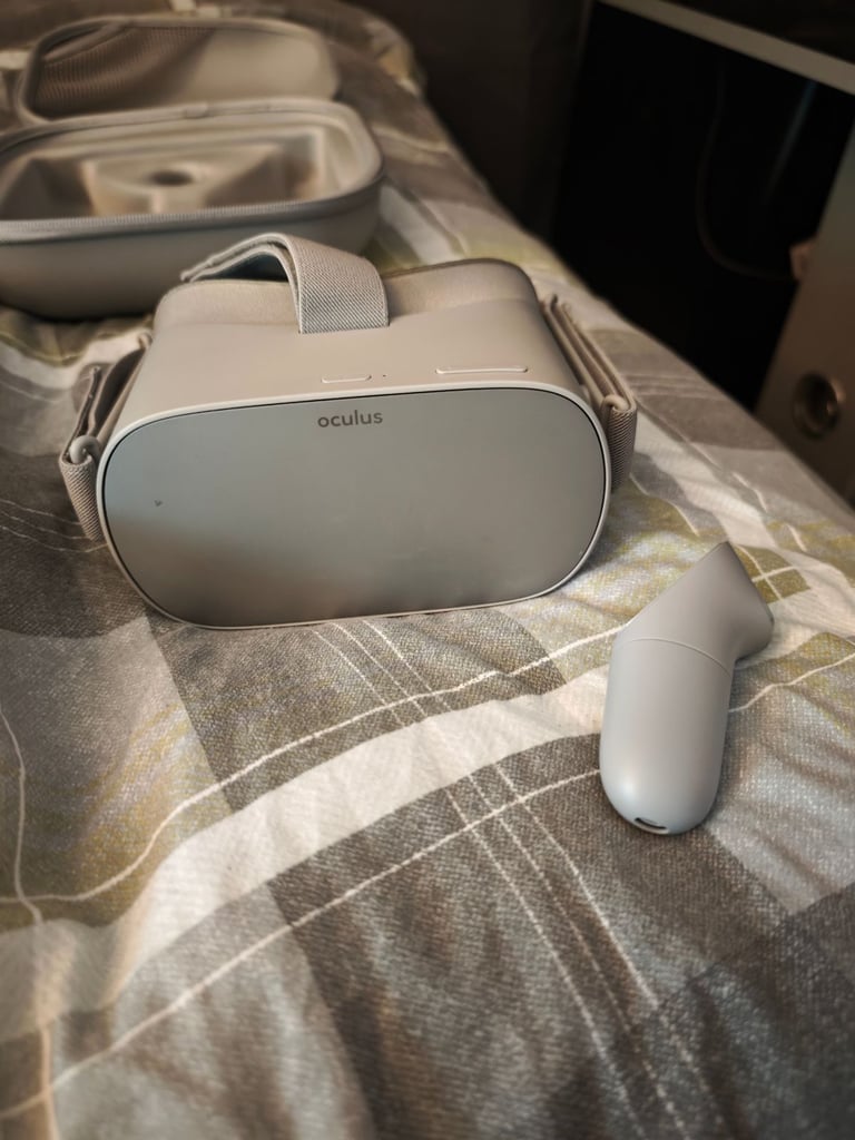 Oculus Go with Case