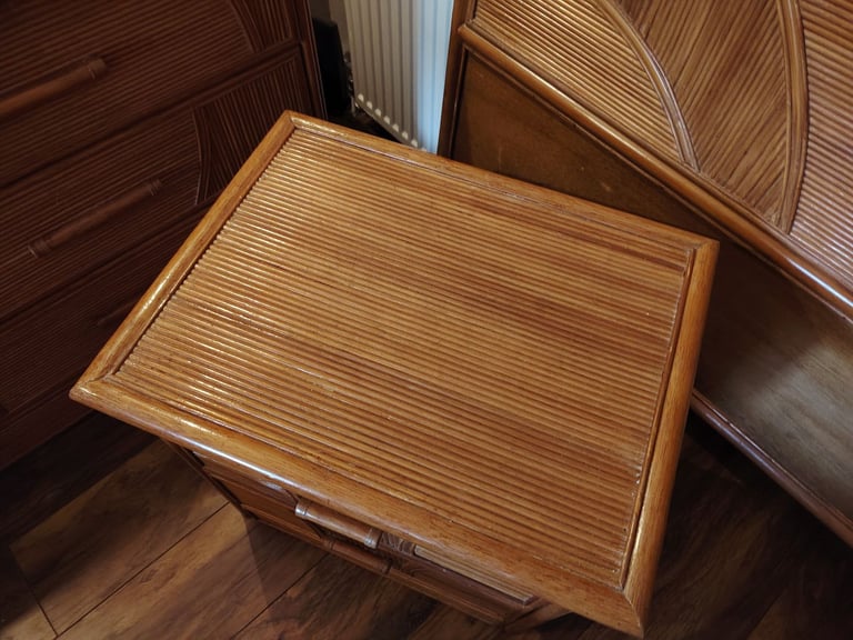 1970s Italian bedroom furniture set