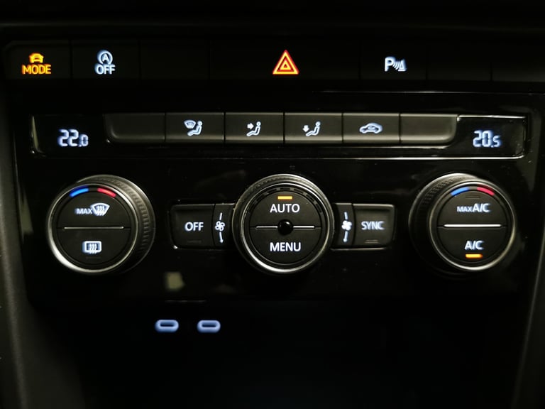 2021 Volkswagen T-Roc 1.5 TSI EVO R-Line Cabriolet 2dr Petrol DSG Euro 6 (s/s) (150 ps) - BLUETOO...