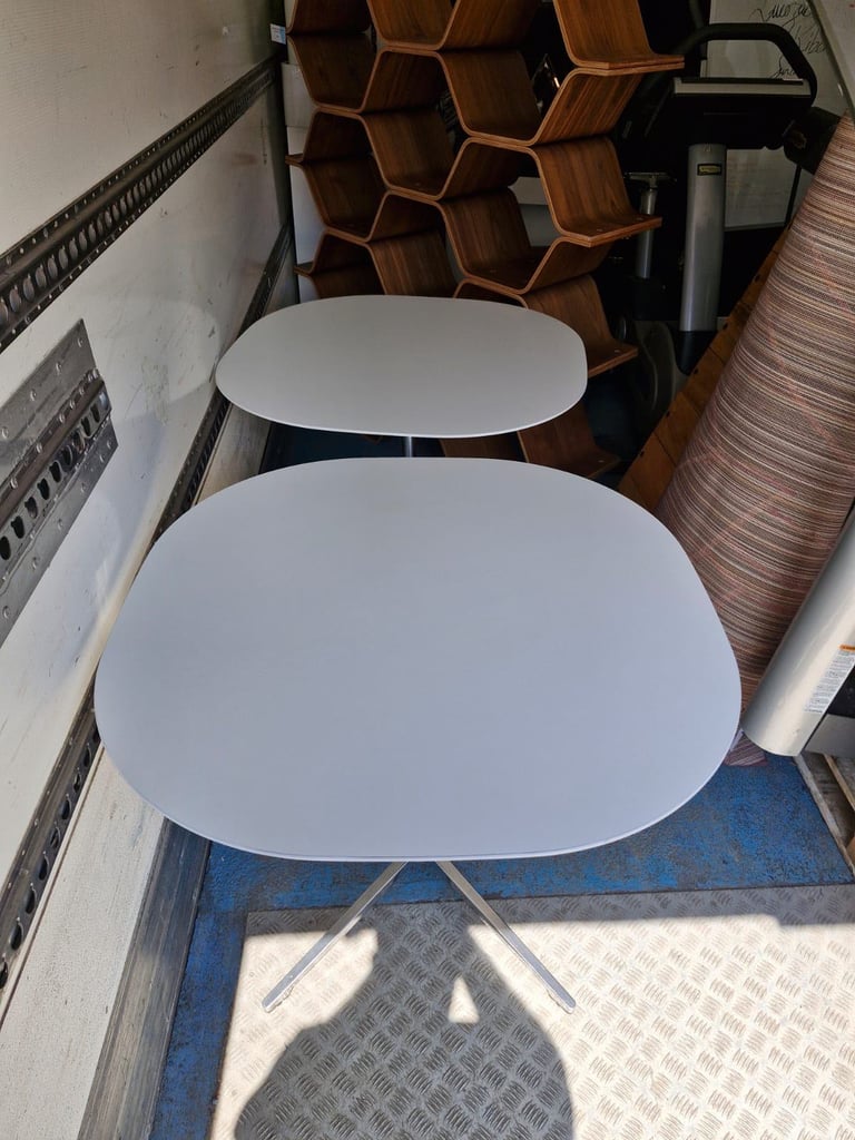 Office Furniture warehouse fullbranded furniture chairs desks cabinets monitors Free local delivery
