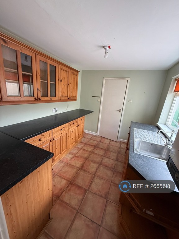 3 bedroom house in Hawarden Crescent, Sunderland, SR4 (3 bed) (#2665618)