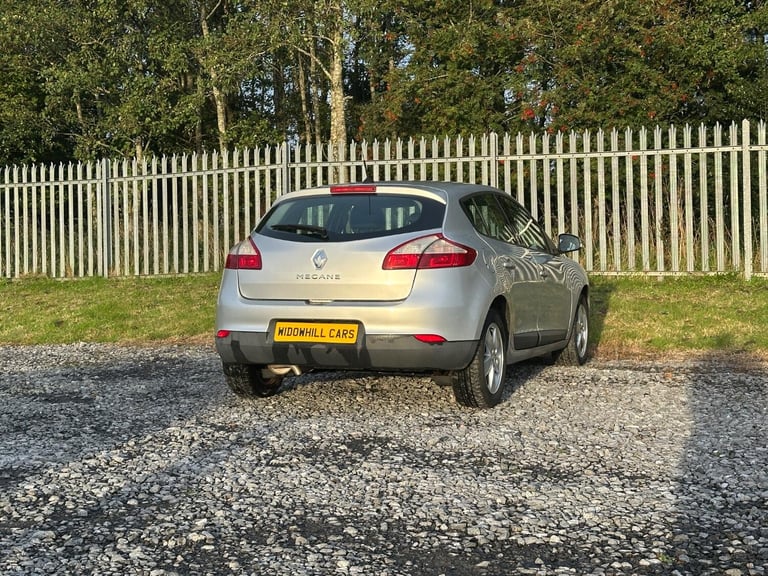 RENAULT MEGANE 1.6 16V Dynamique TomTom 2011