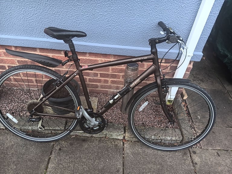 image for Specilized mens bike.