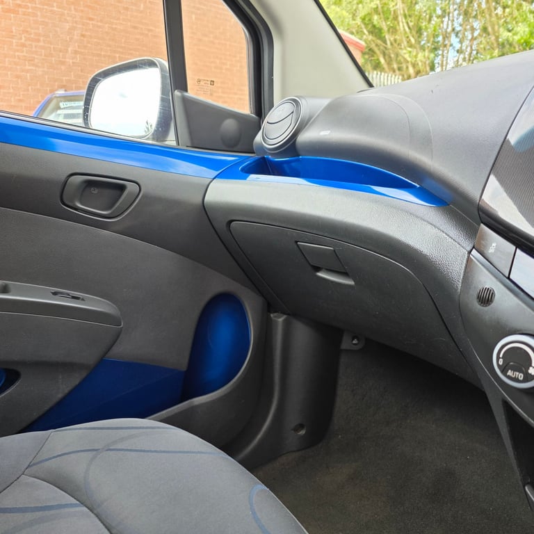 CHEVROLET SPARK 1.2 PETROL 80 BHP LOW MILES 82K YEAR 2013 £35 ROAD TAX PER YEAR  HPI CLEAR!