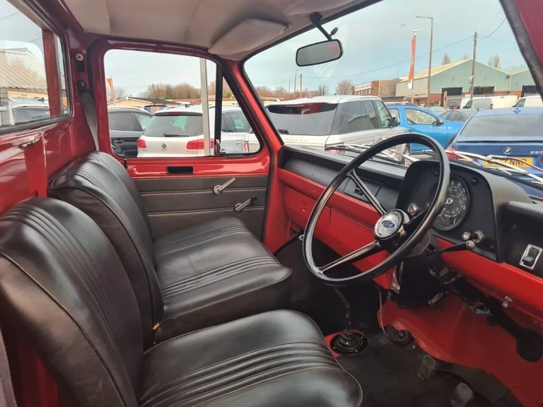 Mk1 TRANSIT 1968 DROPSIDE FULLY RESTORED  1.6V4 INSIDE AND OUT