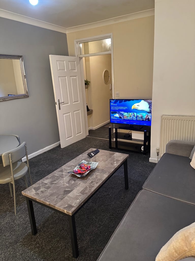Ground floor 2 bed flat 