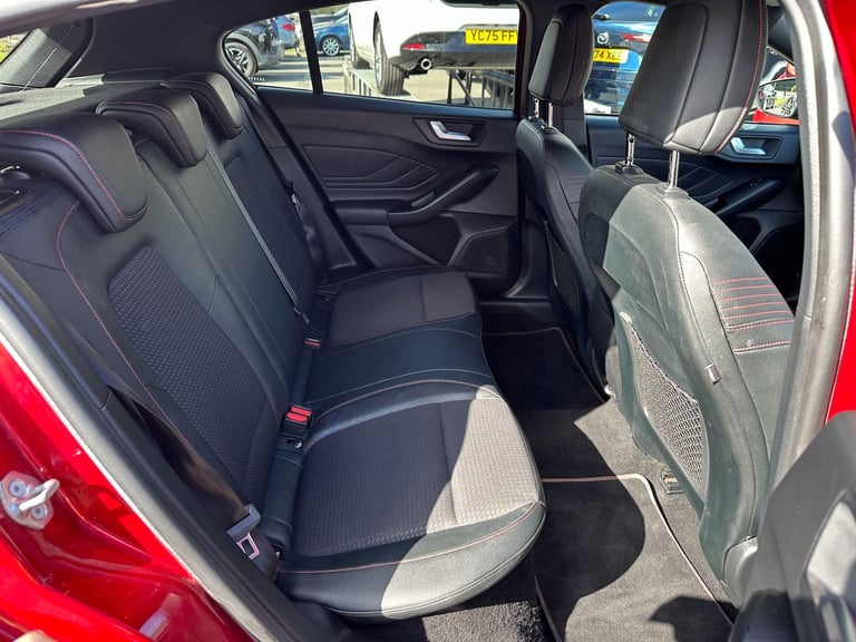 2019 Ford Focus 1.0T EcoBoost ST-Line X Hatchback 5dr Petrol Manual Euro 6 (s/s) (125 ps) HATCHBA...