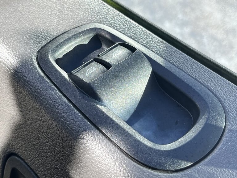 2021 Ford Transit TDCI 130ps 350 12ft 3.6m Dropside Leader with Low Miles Dropside Diesel Manual