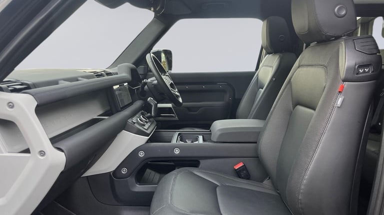 2022 Land Rover Defender Diesel Estate 3.0 D250 X-Dynamic SE 90 3dr Auto SUV Diesel Automatic
