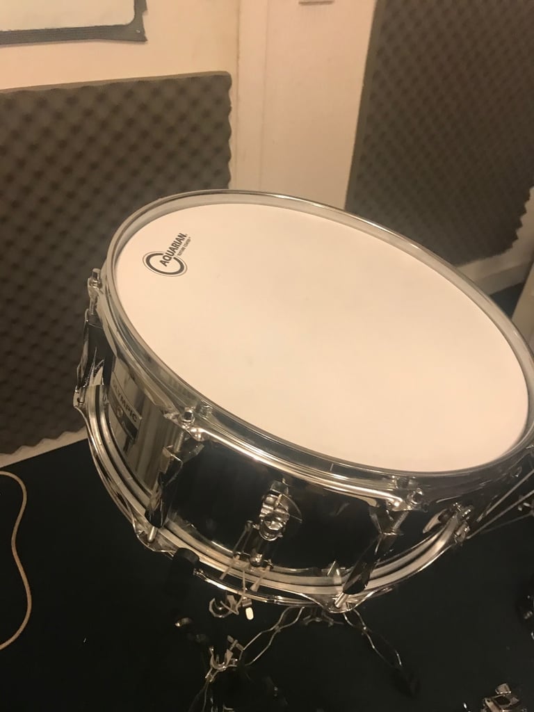 Vintage Premier Olympic 1005 Snare (early 70s - restored to mint condition)