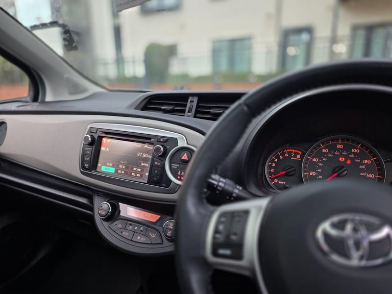 2013 Toyota Yaris 1.33 Dual VVT-i T Spirit Euro 5 5dr HATCHBACK Petrol Manual
