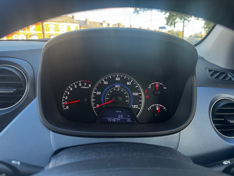 Hyundai, I10, Hatchback, 2015, Manual, 1248 (cc), 5 doors
