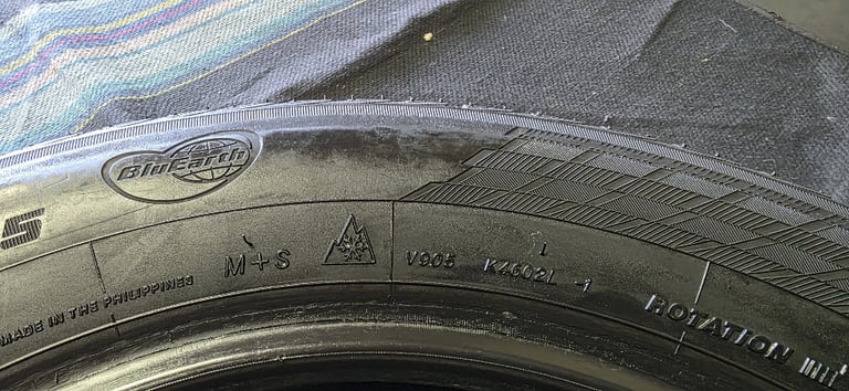 205 60 16    2 x tyres Yokohama Wdrive All Season