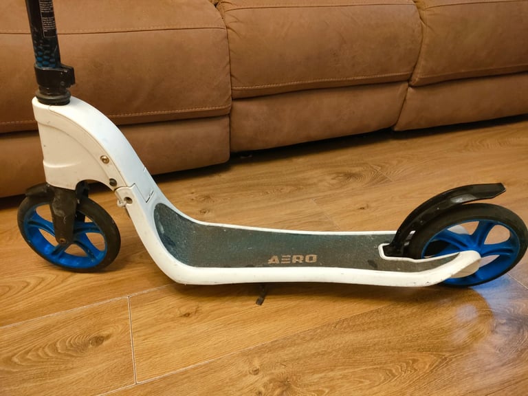 Adult scooter 