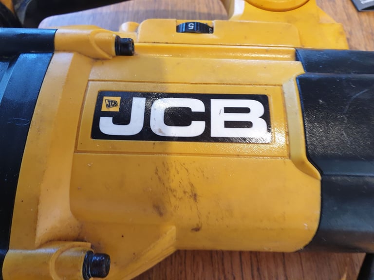 JCB SDS920 920W SDS Plus Hammer Drill with Case and Accessories - Excellent Condition