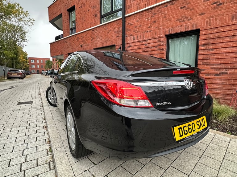 Vauxhall, INSIGNIA, Hatchback, 2010, Manual, 1796 (cc), 5 doors