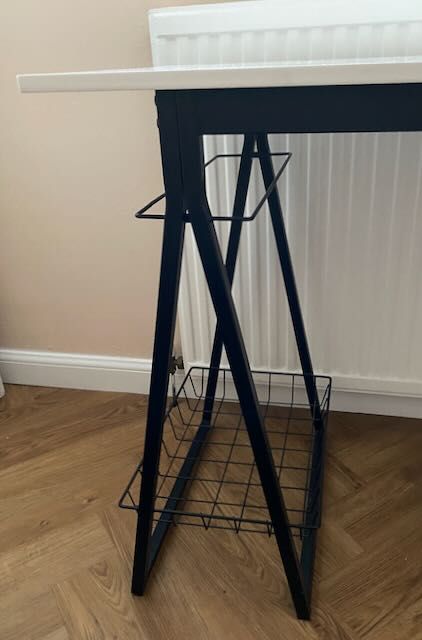 Slimline desk and office chair