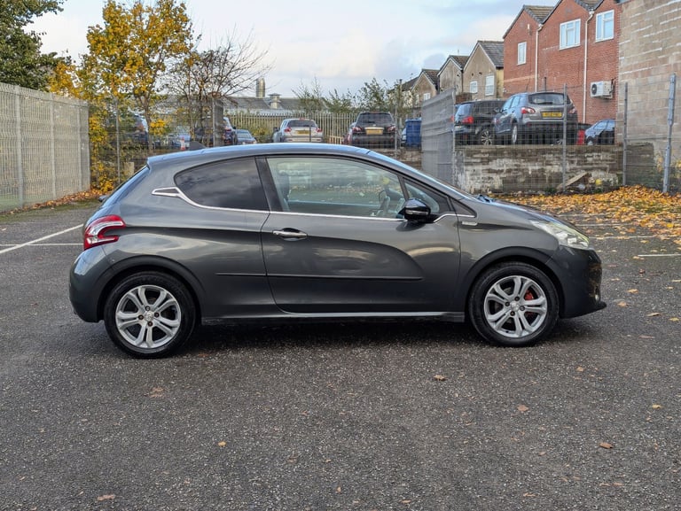 2013 Peugeot Intuitive, 208 VTI, 1.2 Petrol, 3dr, Manual